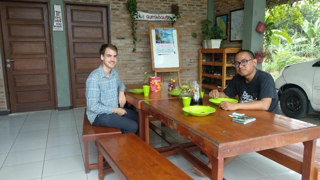Bua Guest House Medan Exteriör bild
