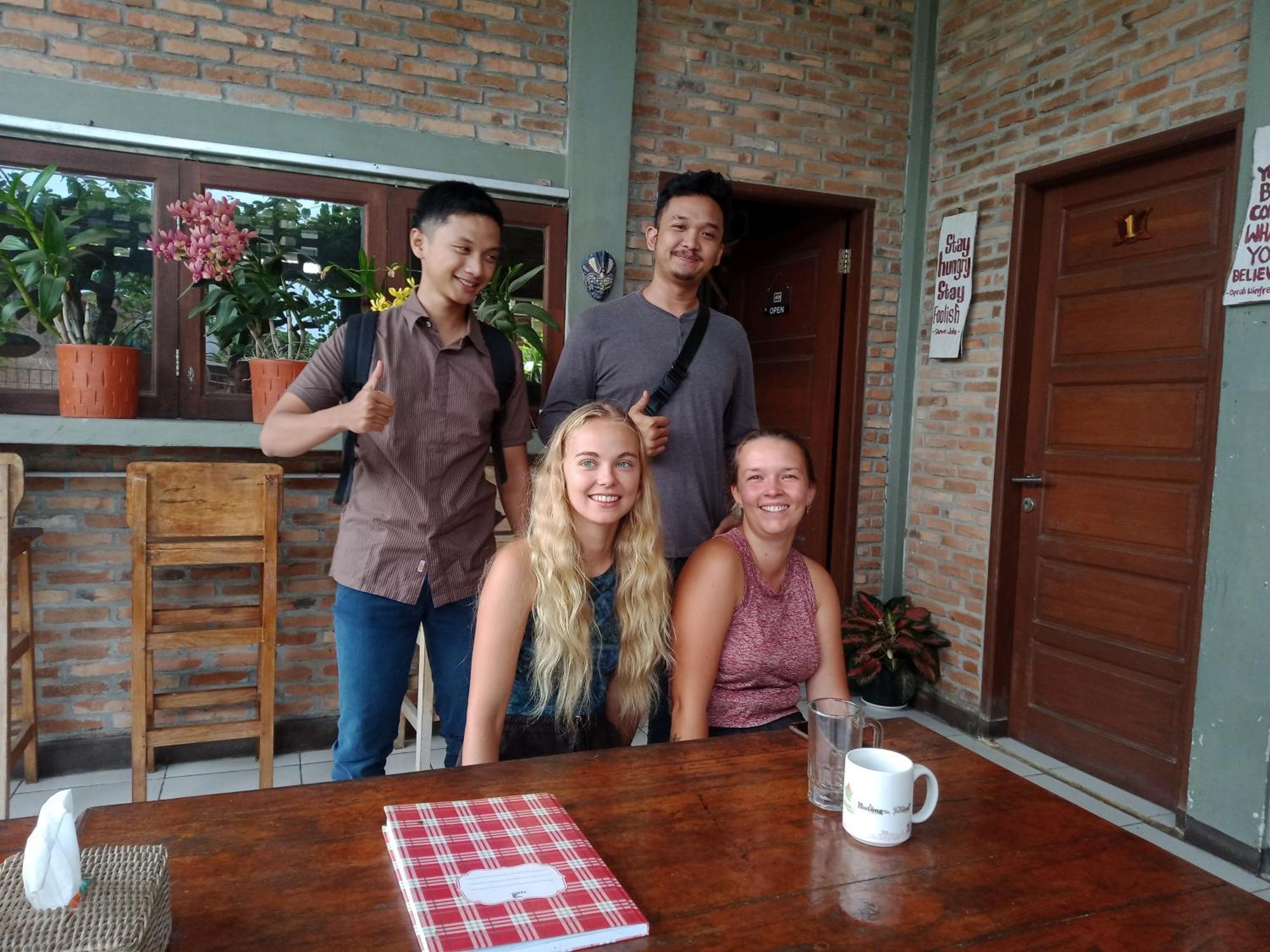 Bua Guest House Medan Exteriör bild