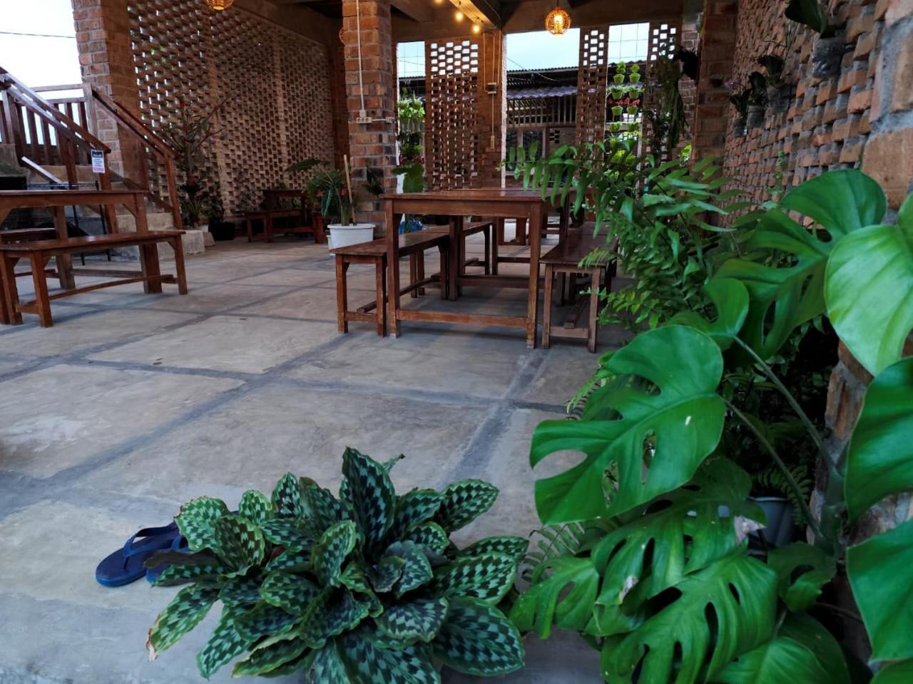 Bua Guest House Medan Exteriör bild